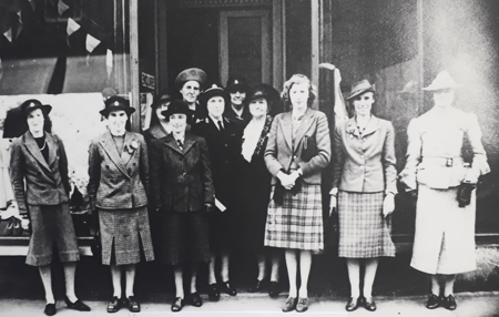Women's Voluntary Services shop and information bureau at 85 Cadzow Street (image courtesy of Mrs J. Lochhead)