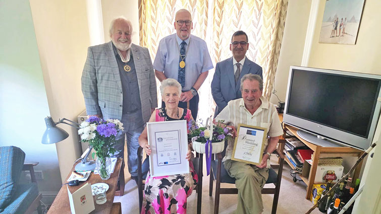Elizabeth and Allan Bradshaw with South Lanarkshire&rsquo;s Interim Provost Bert Thomson and Deputy Lieutenant for Lanarkshire Alexander (Sandy) Wilkie