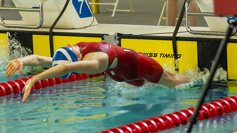 This image shows one of the swimmers competing for Team South Lanarkshire at the ICG 2022 in Coventry