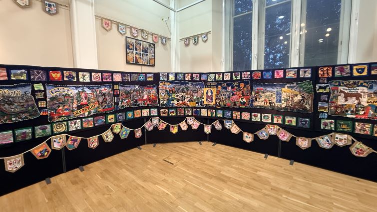 Tapestry celebrates 900 years of Royal Burgh history