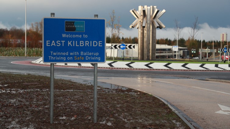 this is an image of the East Kilbride town sign as yiou approach the whitemoss roundabout