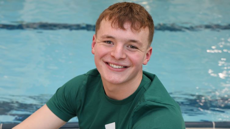 This image shows former Strathaven Academy pupil, Scott Fleming, who has secured funding from Connect2Renewables to take up a place on Stirling University’s high-performance swim team
