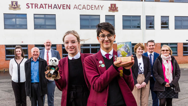 Pupils help council to pick up eco award
