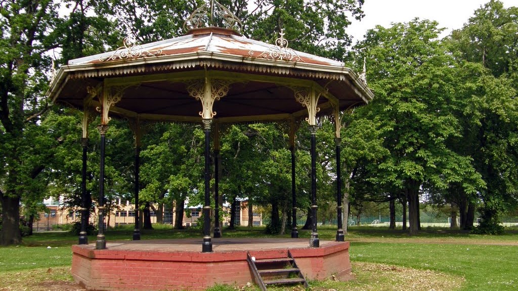 The bandstand in Bothwell Road Park, Hamilton.