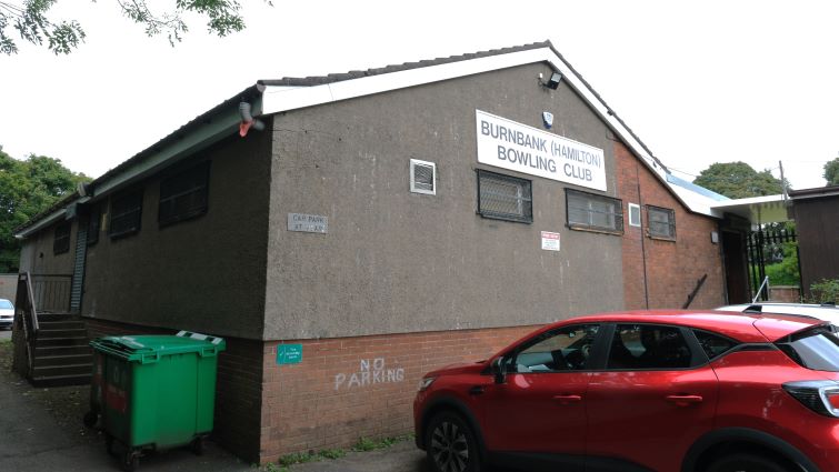 External image of the Burnbank Bowling Club building.